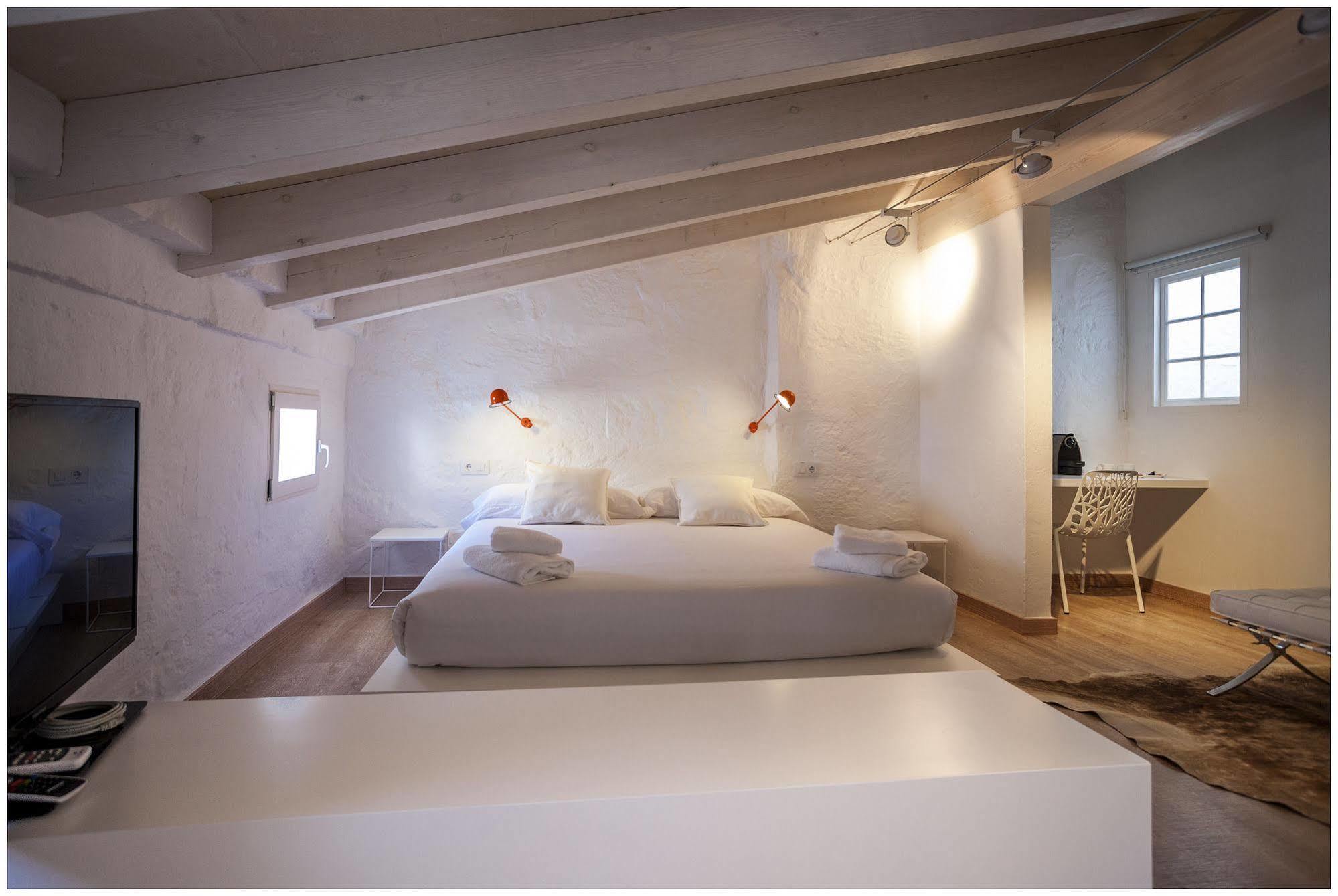 Cheap & Chic Hotel Ciutadella  Ngoại thất bức ảnh